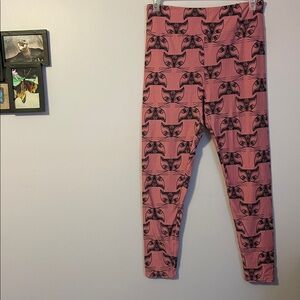 Lularoe Paisley Cat Faces Pink Leggings size Tall & Curvy